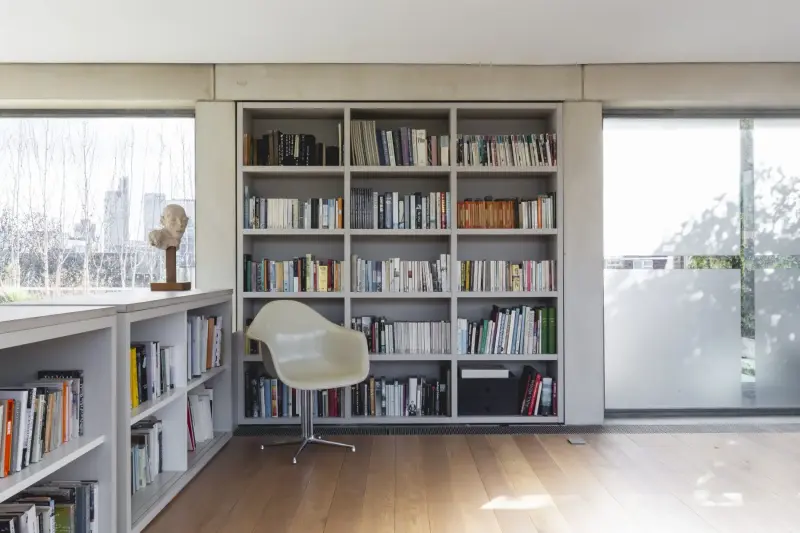 Minimalist Penthouse with Roof Terrace in Old Street